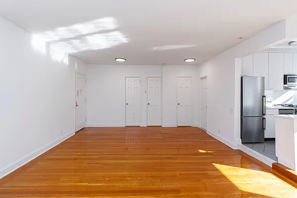 Rented by Siba Management Inc. | media 18