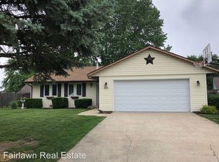 603 Creve Coeur Dr, Champaign, IL