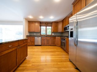 6624 Southcrest Dr, Edina, MN 55435