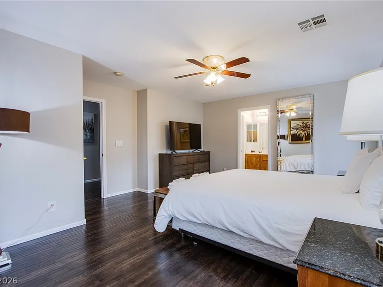 6429 Corrie Canyon St — Photo 10