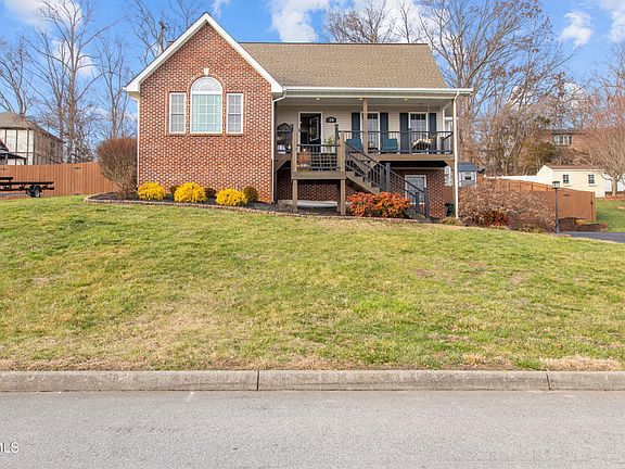 2nd image of 174 Cindy Anne Dr