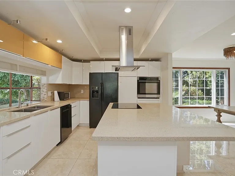 16682 Oakhurst Cir — Photo 23