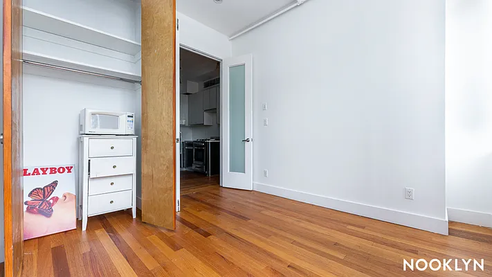 Rented by Nooklyn NYC LLC | media 11