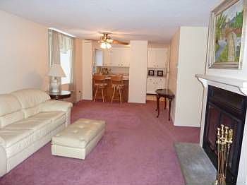3rd image of 5 Essex Green Ct #5P