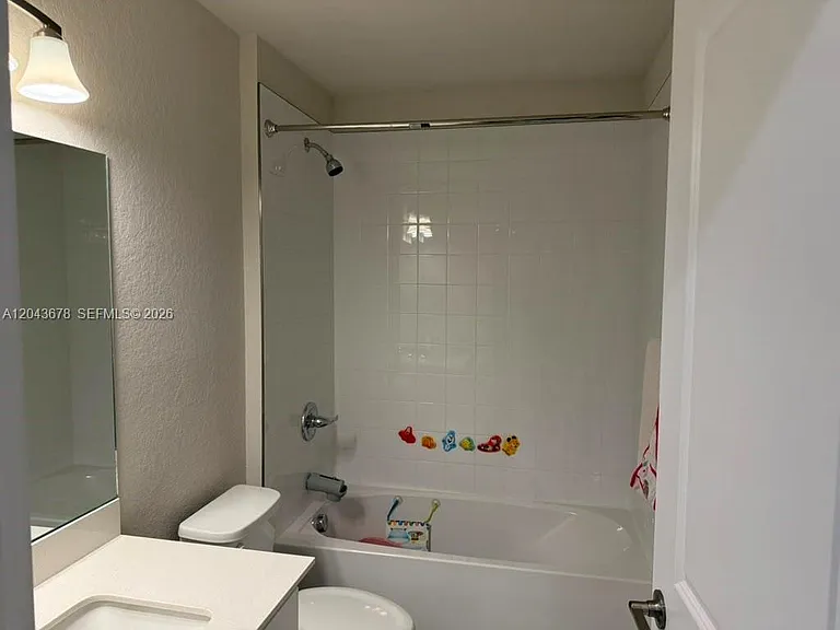 1057 NW 5th St #1057 — Photo 13
