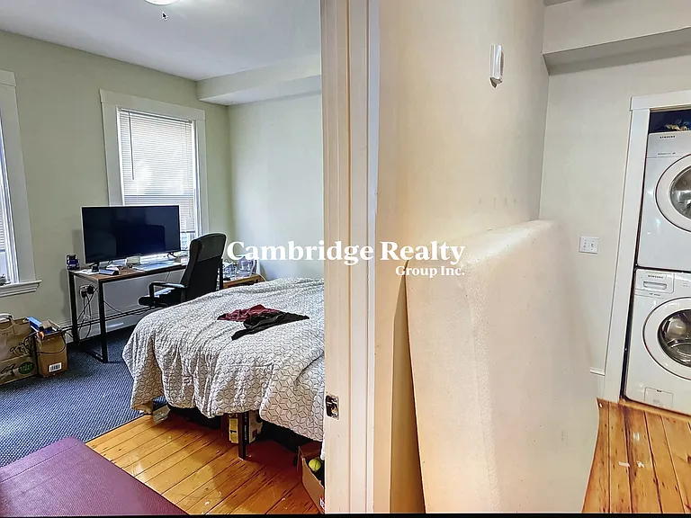 231 Norfolk St #1T — Photo 4