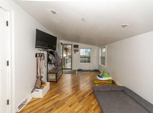 1 Court St #1, Plymouth, MA 02360