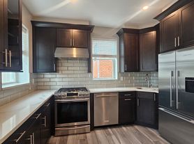 28-47 44th St, Astoria, NY