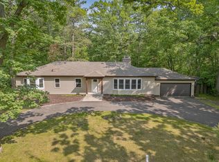 11600 Timberline Rd, Minnetonka, MN 55305