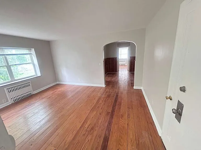 2334 Kemper Ln — Photo 6