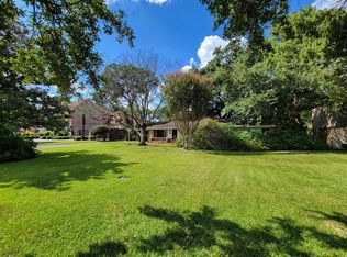 5410 Maple St, Bellaire, TX 77401