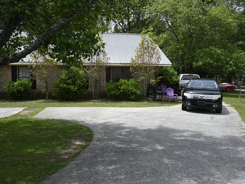 1st image of 1173A Temple Cir