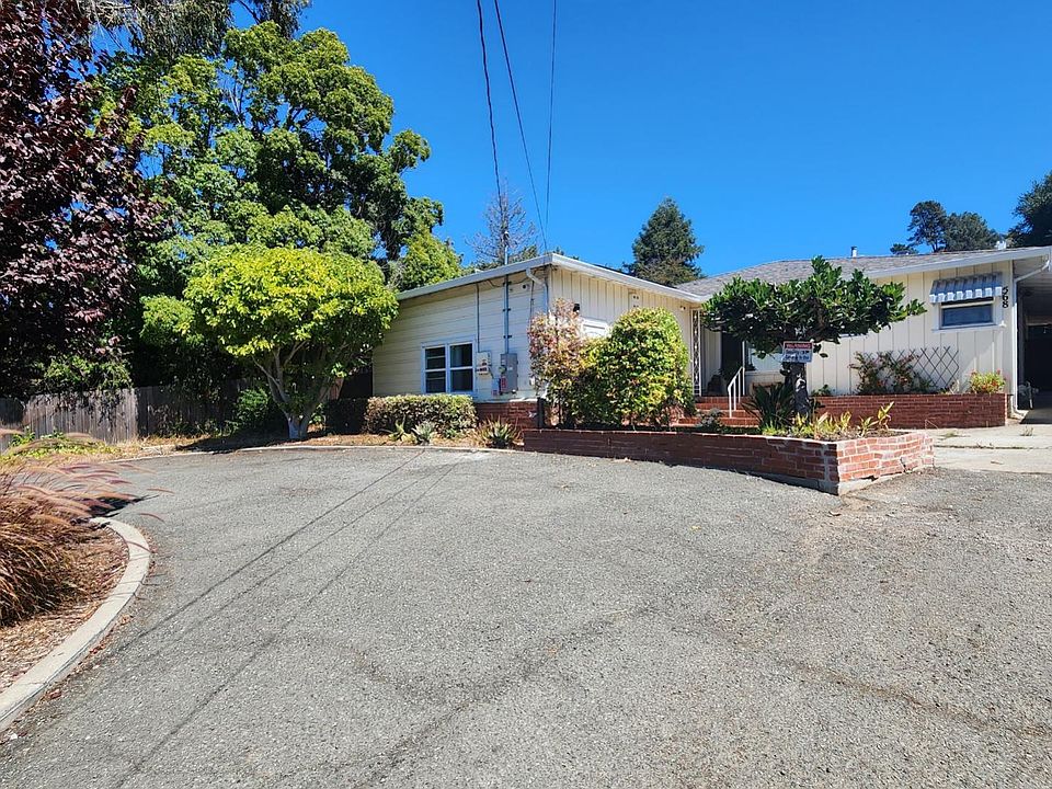 1st image of 568 Admiral Callaghan Ln