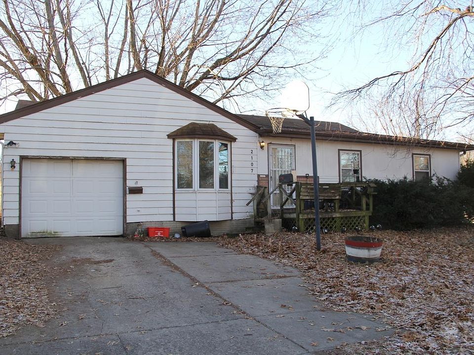 2nd image of 2107 N 5th Ave E