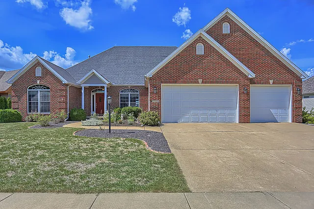 1509 Beaver Lake Dr photo 1