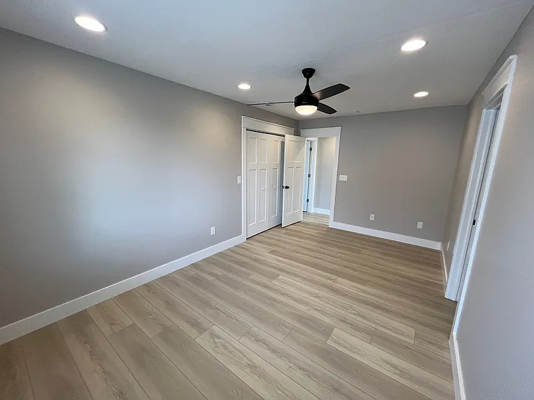 1213 N Madison St — Photo 25