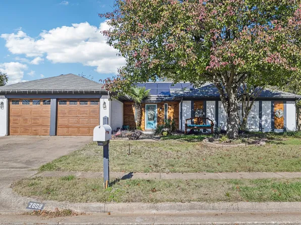 2609 Meadow Grn, Bedford, TX 76021