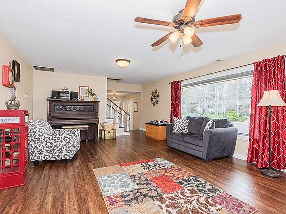 5th image of 2137 Monticello Dr