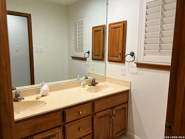 4307 Shavano Woods St — Photo 8