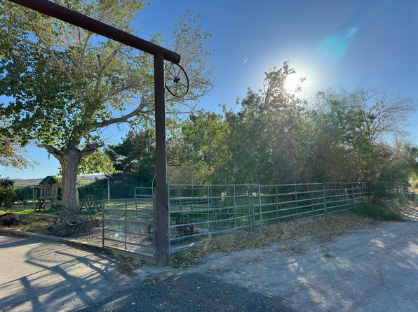 2025 Whipple Ave, Moapa Valley, NV 89021