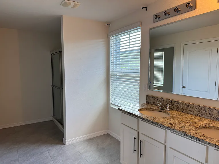 1606 Pham Dr — Photo 12