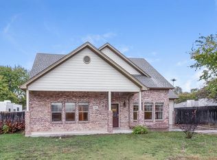 105 Water Ln, Crowley, TX 76036