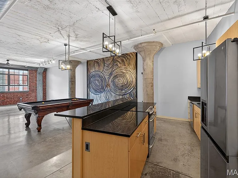 1611 Locust St #603 — Photo 5