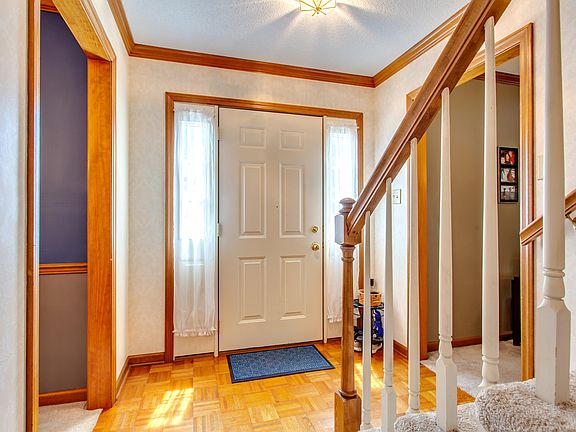 4th image of 7604 Windwood Dr