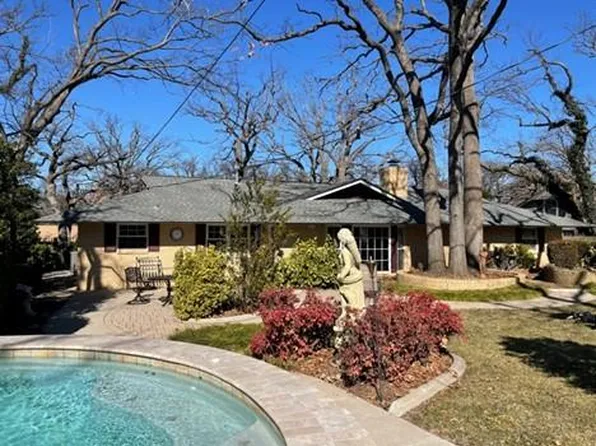 6820 NW 28th St, Bethany, OK 73008