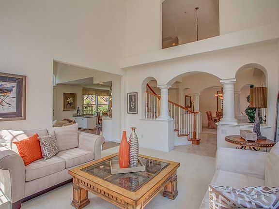 3rd image of 90 De Carli Ct