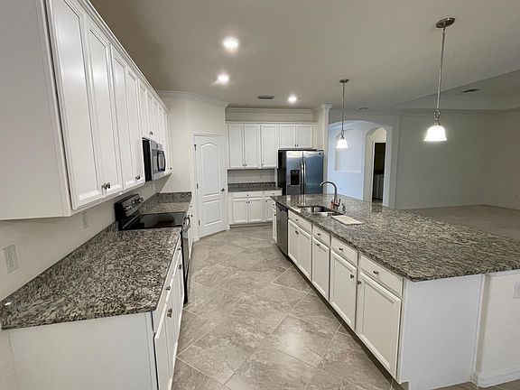 5th image of 9353 Glenforest Dr