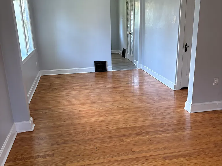 503 Edna Ave — Photo 1