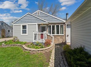 28 Sennholz Ct, Oshkosh, WI 54902