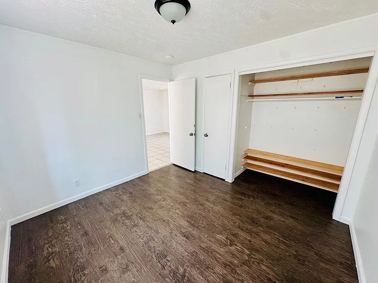 4320 Ridge Rd — Photo 21