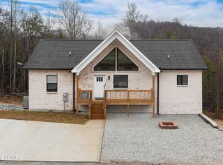 125 Pool Rd, La Follette, TN 37766