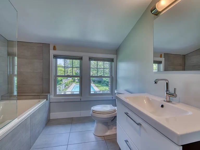 71 Cedar Point Ln — Photo 12