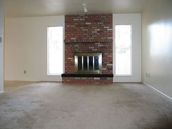 Living Room w/Fireplace