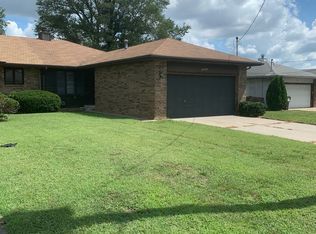 3191 W Hanover St, Springfield, MO 65807