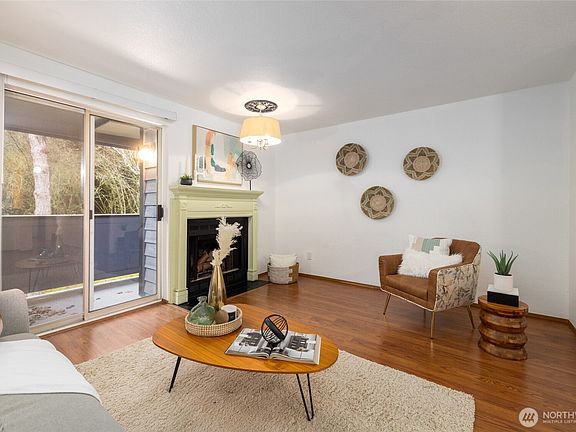 5th image of 170 Newport Way NW #D32