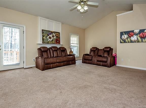5th image of 123 Woodstork Cove Dr