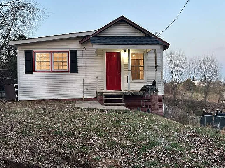 219 Jerry Dr — Photo 15