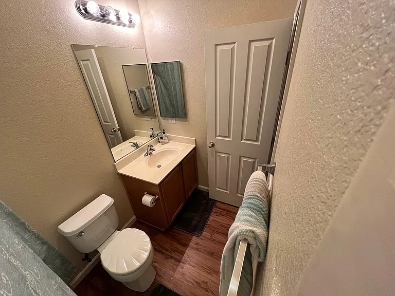 868 Holley Ct — Photo 8