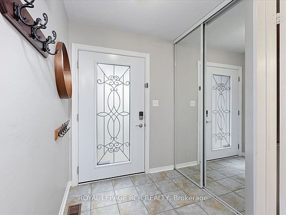 4th image of 54 Breakwater Dr