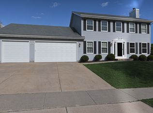 302 Bonnie Rd, Cottage Grove, WI 53527