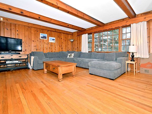 2nd image of 308 1st St