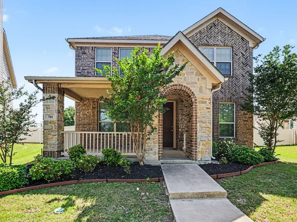 701 Whitemarsh Dr, Aubrey, TX 76227