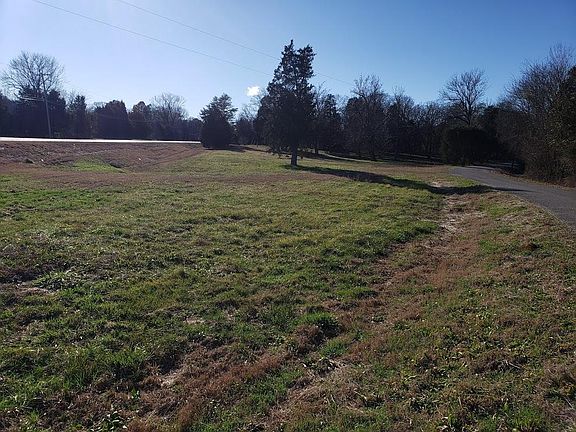 3rd image of 12925 Highway 247