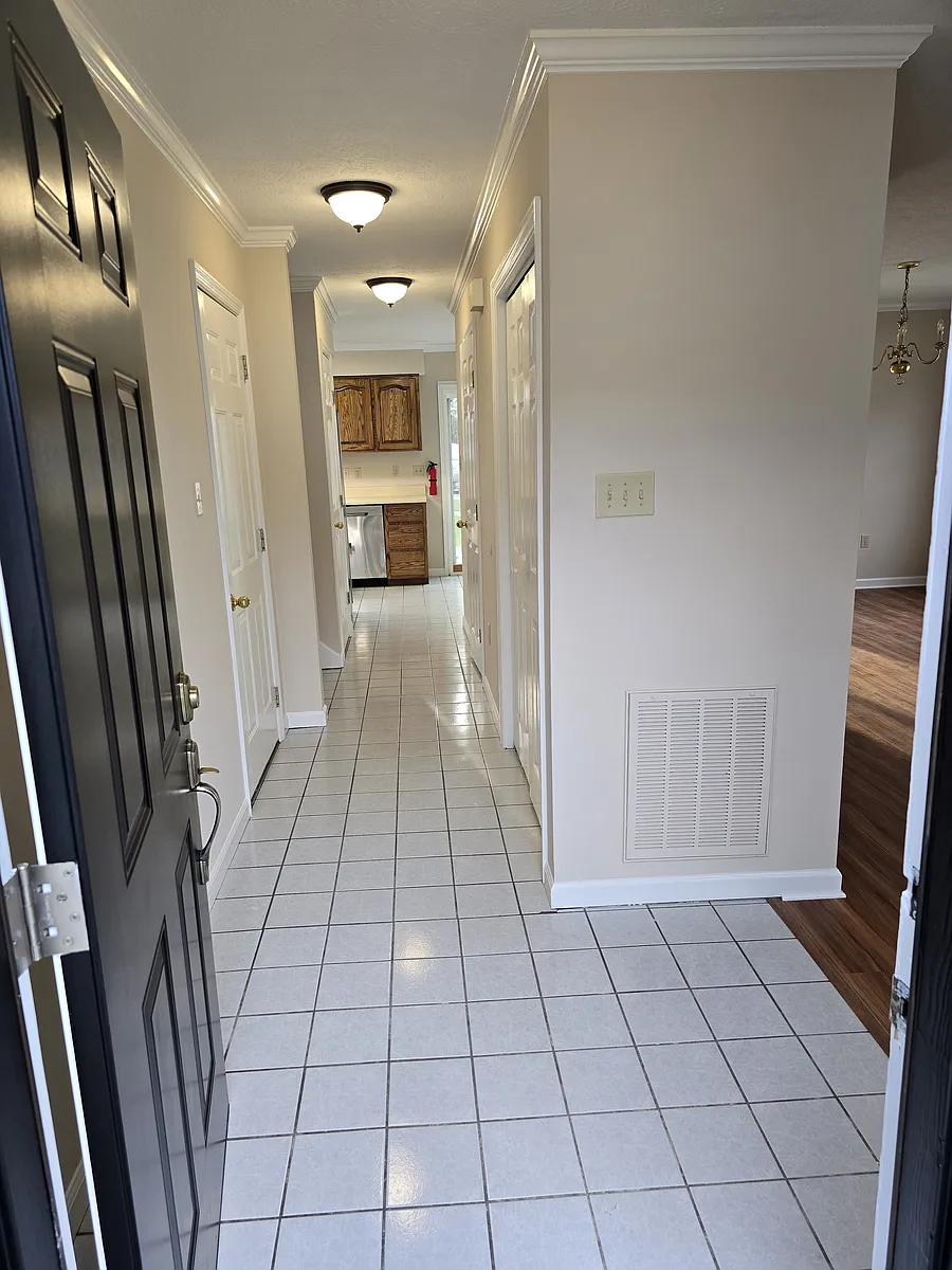Foyer with ceramic tile into kitchen - 119 Marywater Ln