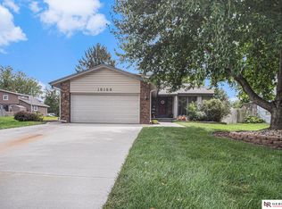 15155 T St, Omaha, NE 68137