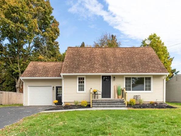 102 Knowland Dr, Liverpool, NY 13090